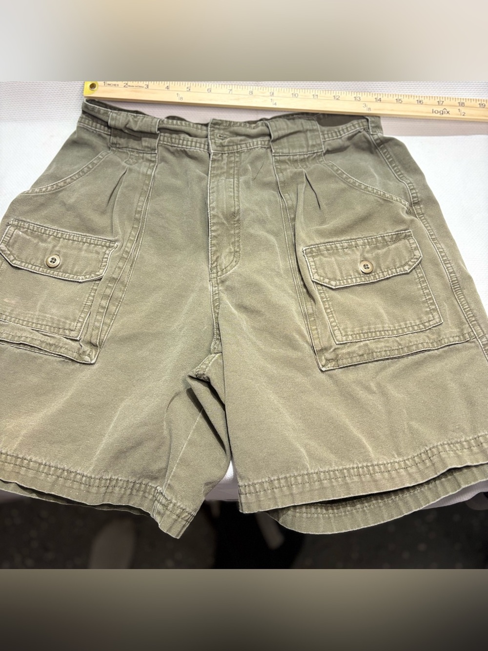 Cabela's Olive Green Men's Cargo Shorts